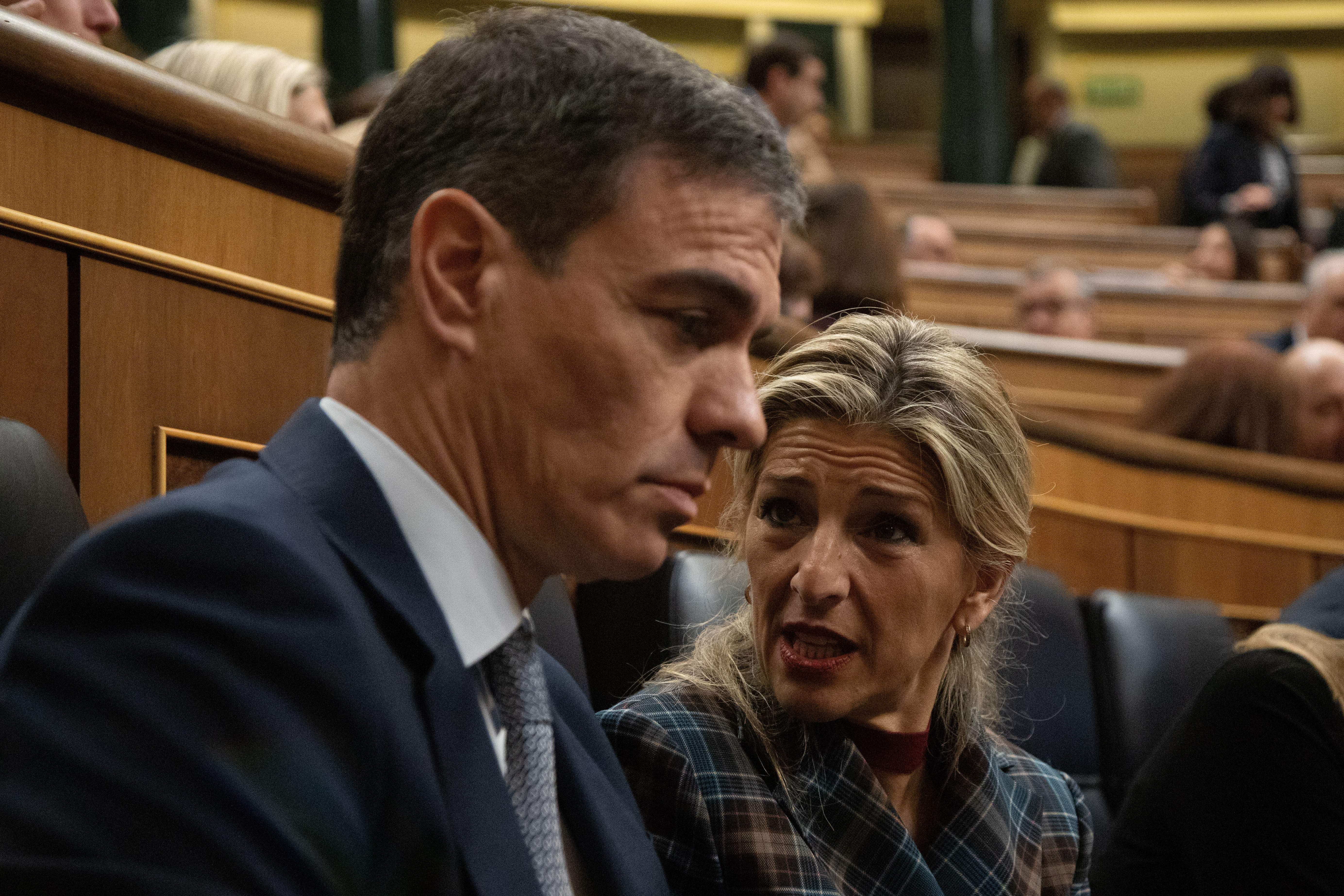 Sánchez toma partido y tutelará a Díaz en la negociación con Junts de la reducción de la jornada