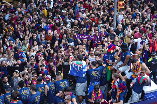Rua Barça celebracio lliga Pau de la Calle Rua Barça celebracio lliga Pau de la Calle