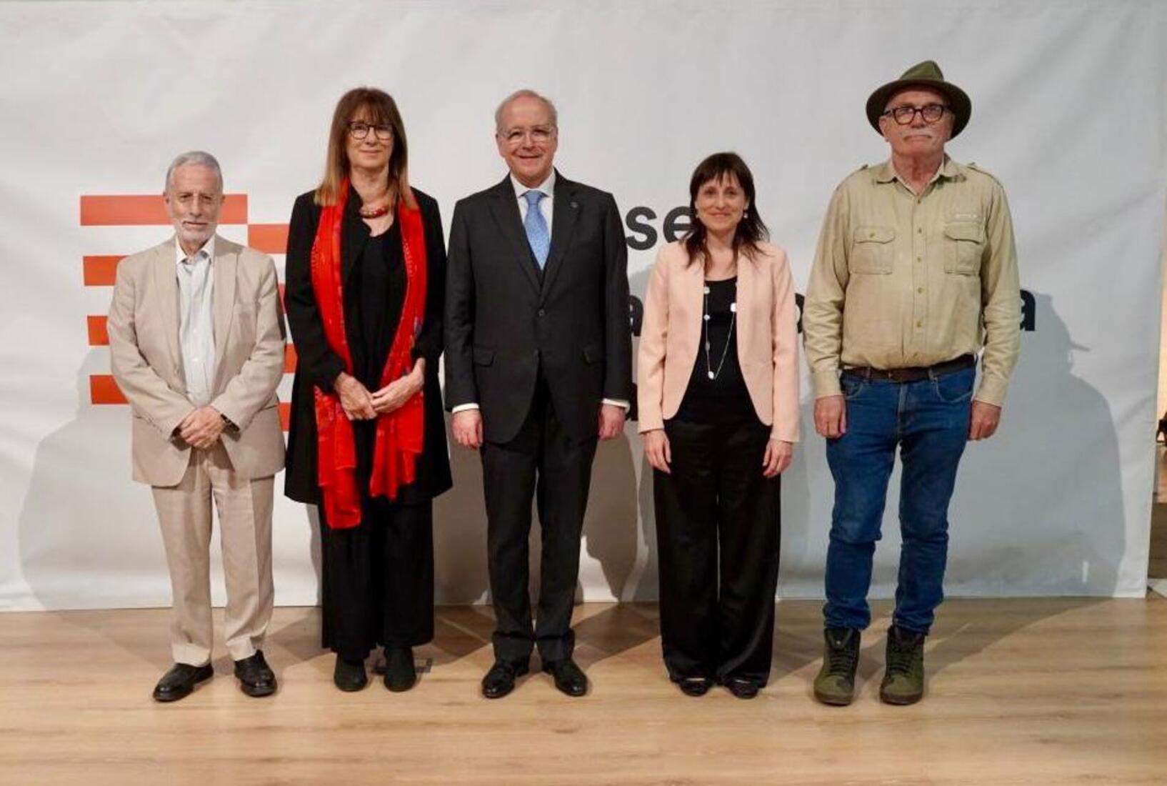 Domingo presenta el gobierno del Consell de la República incorporando a Eudald Carbonell: "¡Arremanguémonos!"