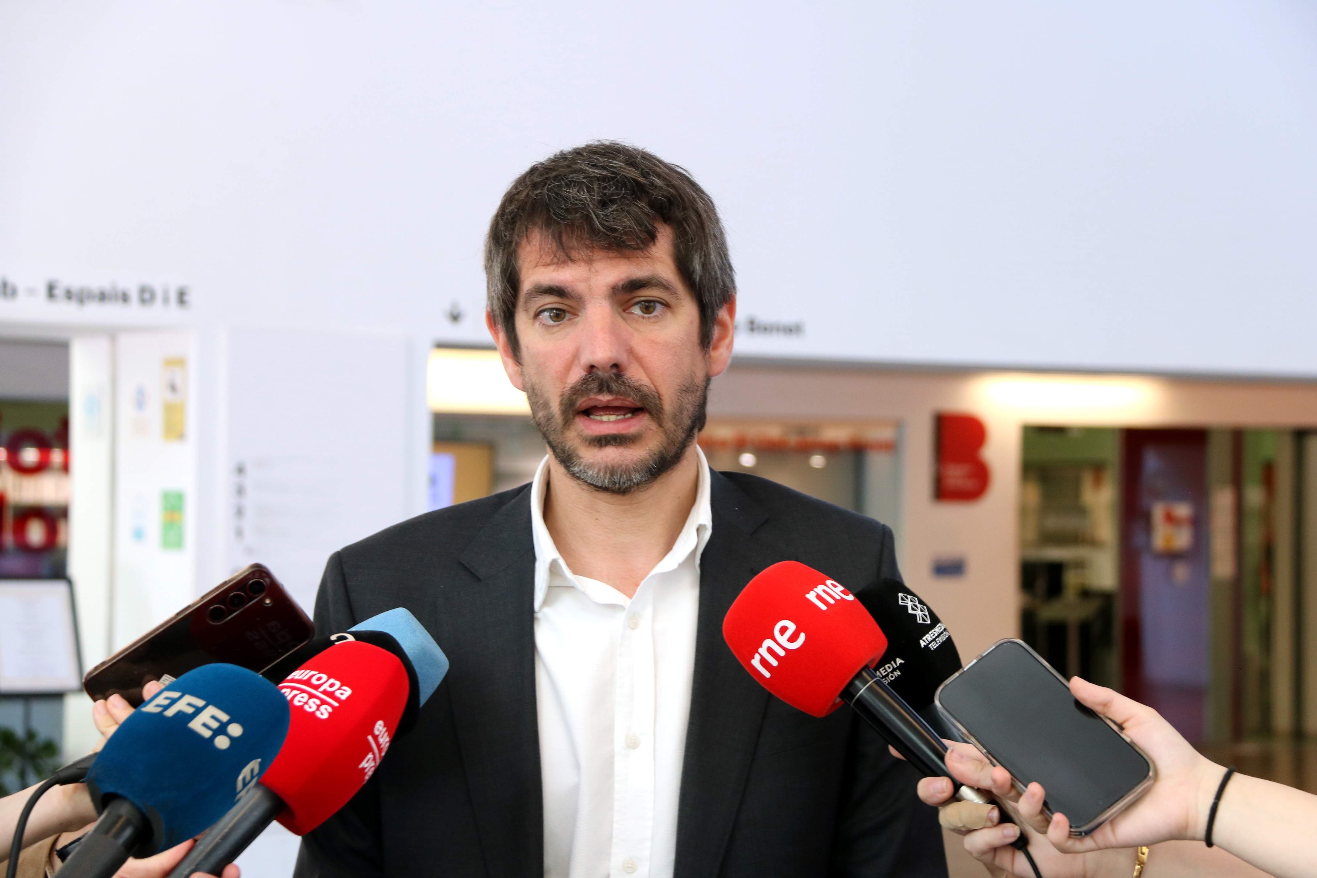 Urtsaun veu el congrés del PP com un “símptoma de debilitat” de Feijóo perquè és Ayuso “qui mana”