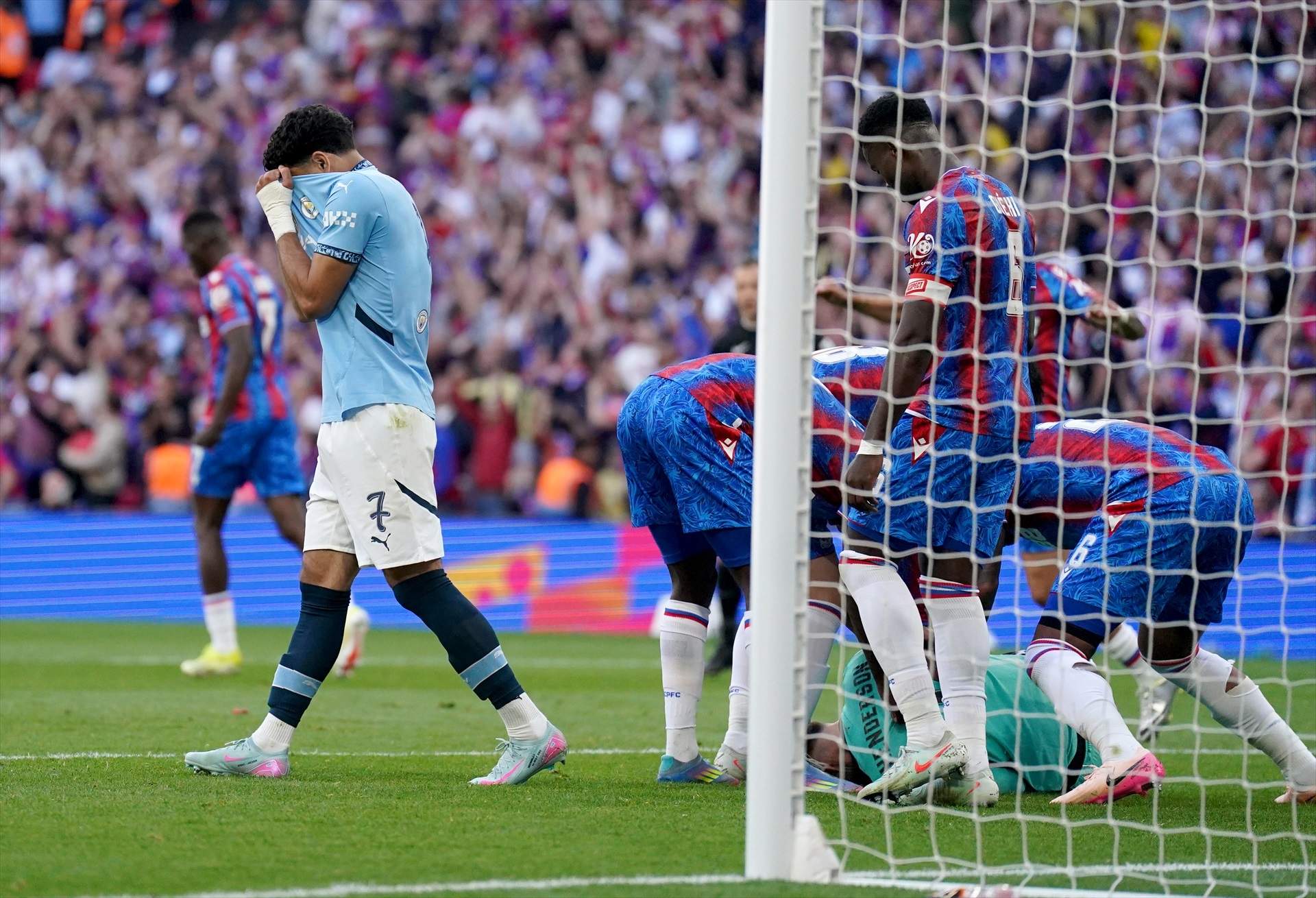 Año en blanco para Guardiola: el City pierde la final de la FA Cup contra el Crystal Palace (1-0)