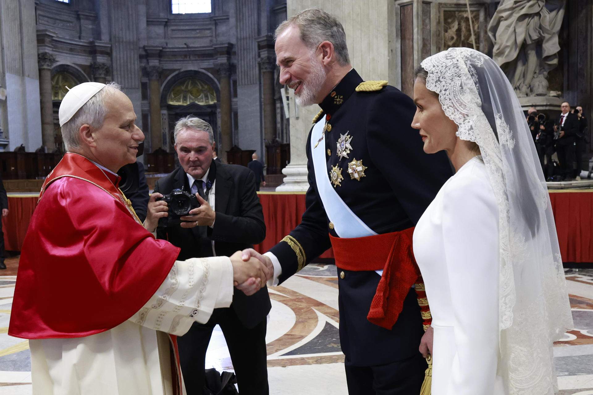 Els reis espanyols saluden el Papa Els reis espanyols saluden el Papa