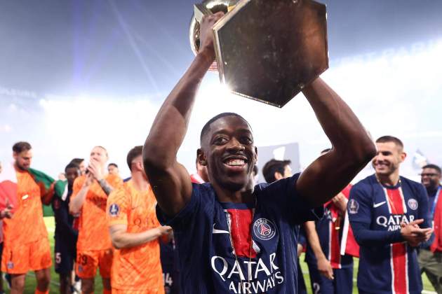 Ousmane Dembélé celebra un títol amb el PSG / Foto: EFE Ousmane Dembélé celebra un títol amb el PSG / Foto: EFE