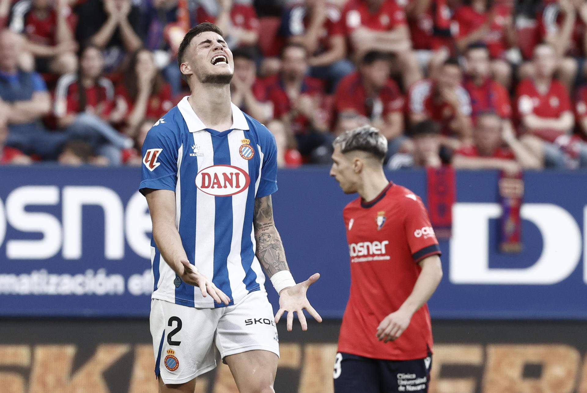 L'Osasuna apropa l'abisme a l'Espanyol (2-0)