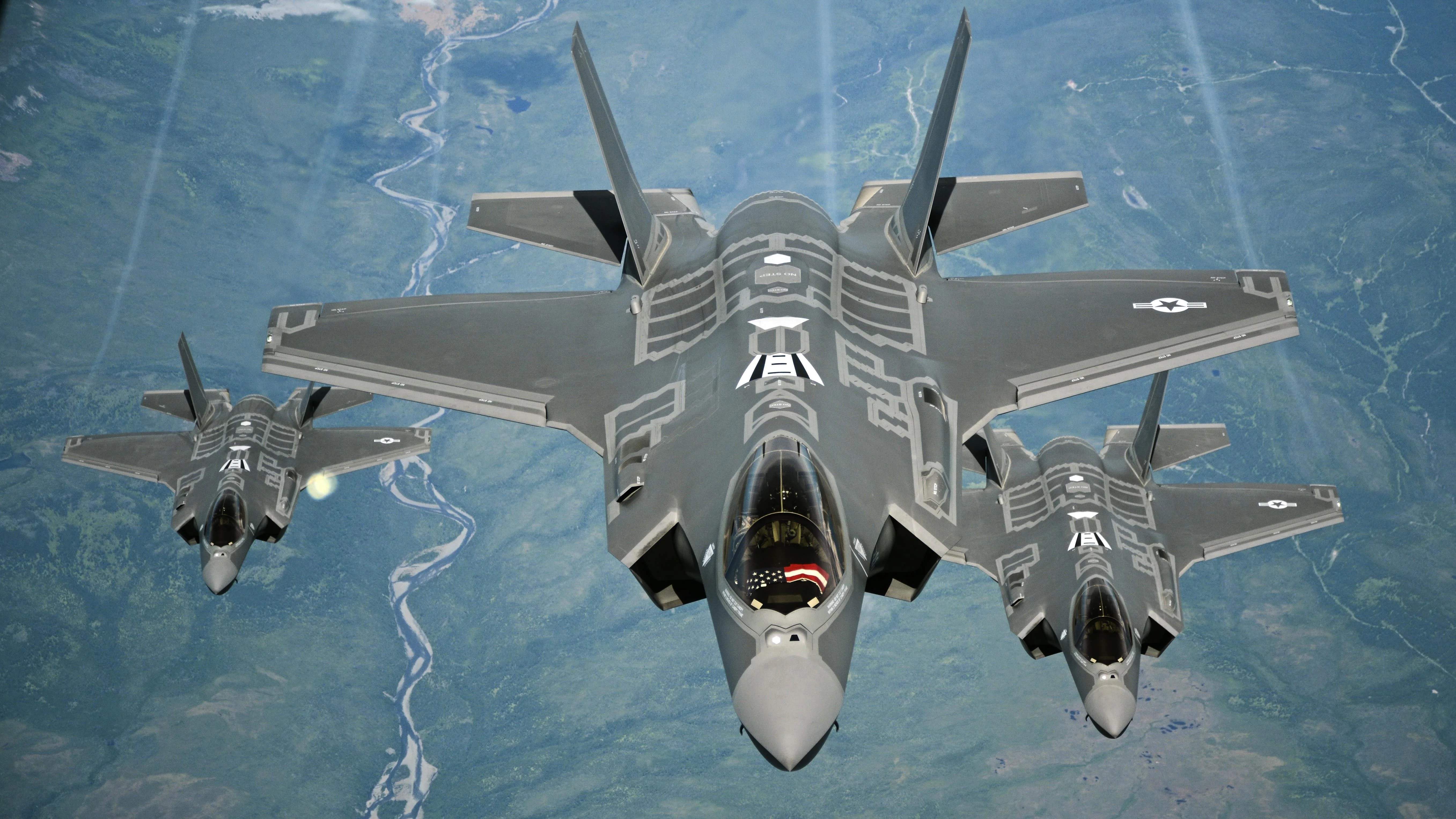 El avión de combate F-35 vuelve a la palestra: ha tenido que esquivar un misil enemigo