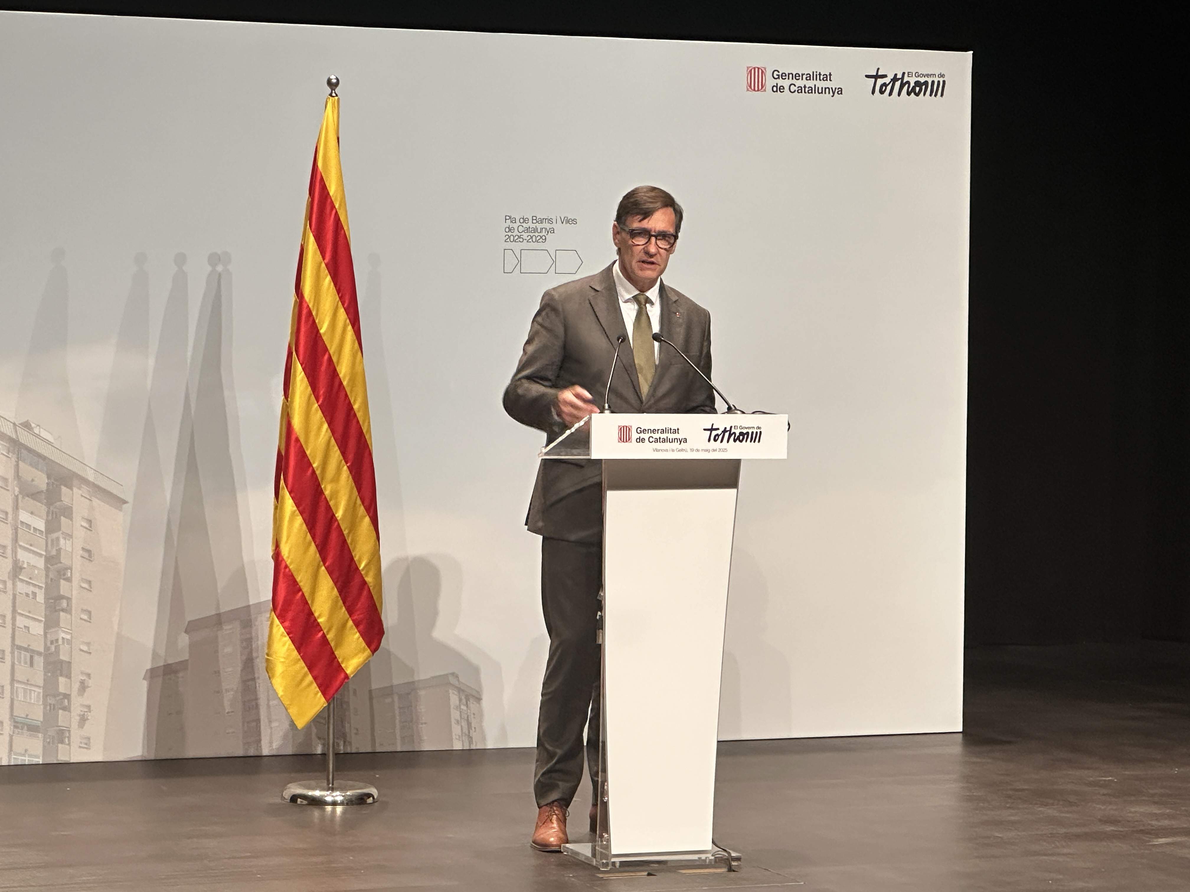 Illa anuncia una inversión de 1.000 millones del Govern para los barrios de Catalunya