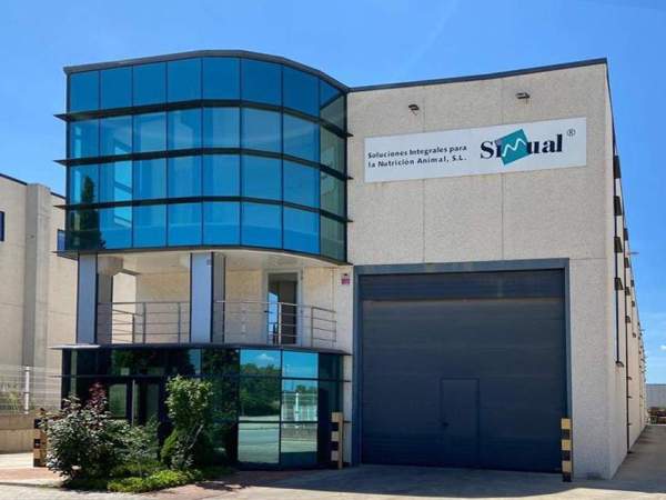Centre de fabricació de Sinual, a Sallent (Barcelona) Centre de fabricació de Sinual, a Sallent (Barcelona)