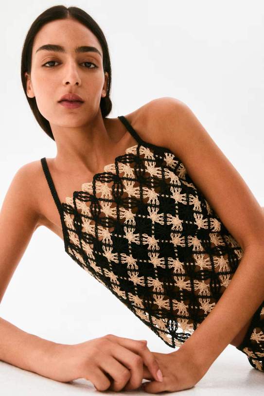 Top de tirantes efecto crochet Top de tirantes efecto crochet
