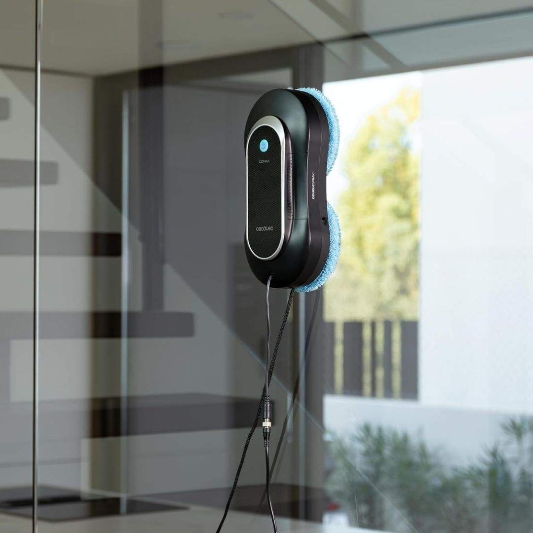Cecotec llança una rebaixa en el seu robot netejavidres més complet i ja és un èxit