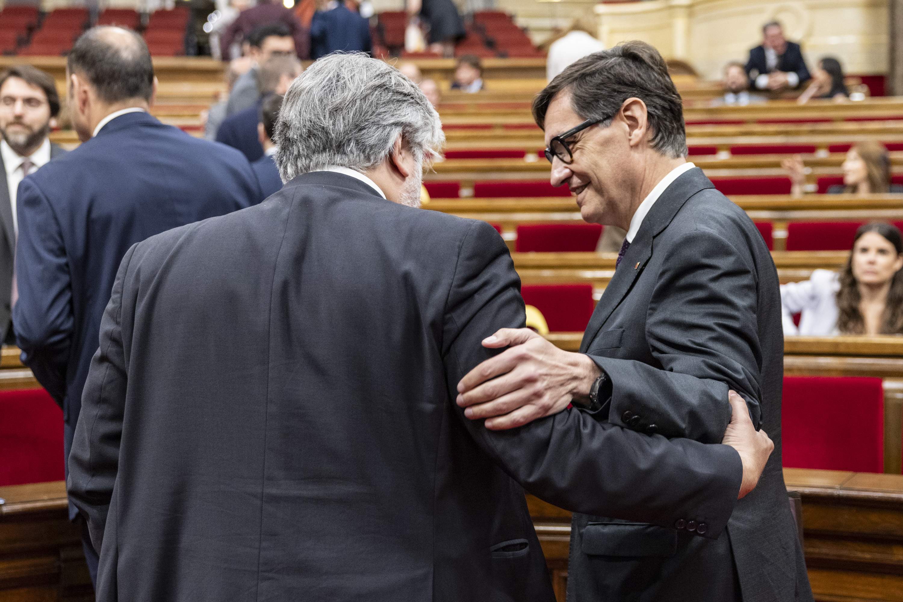 El PSC rechazará que Illa suscriba la negociación de un referéndum entre el PSOE y Junts