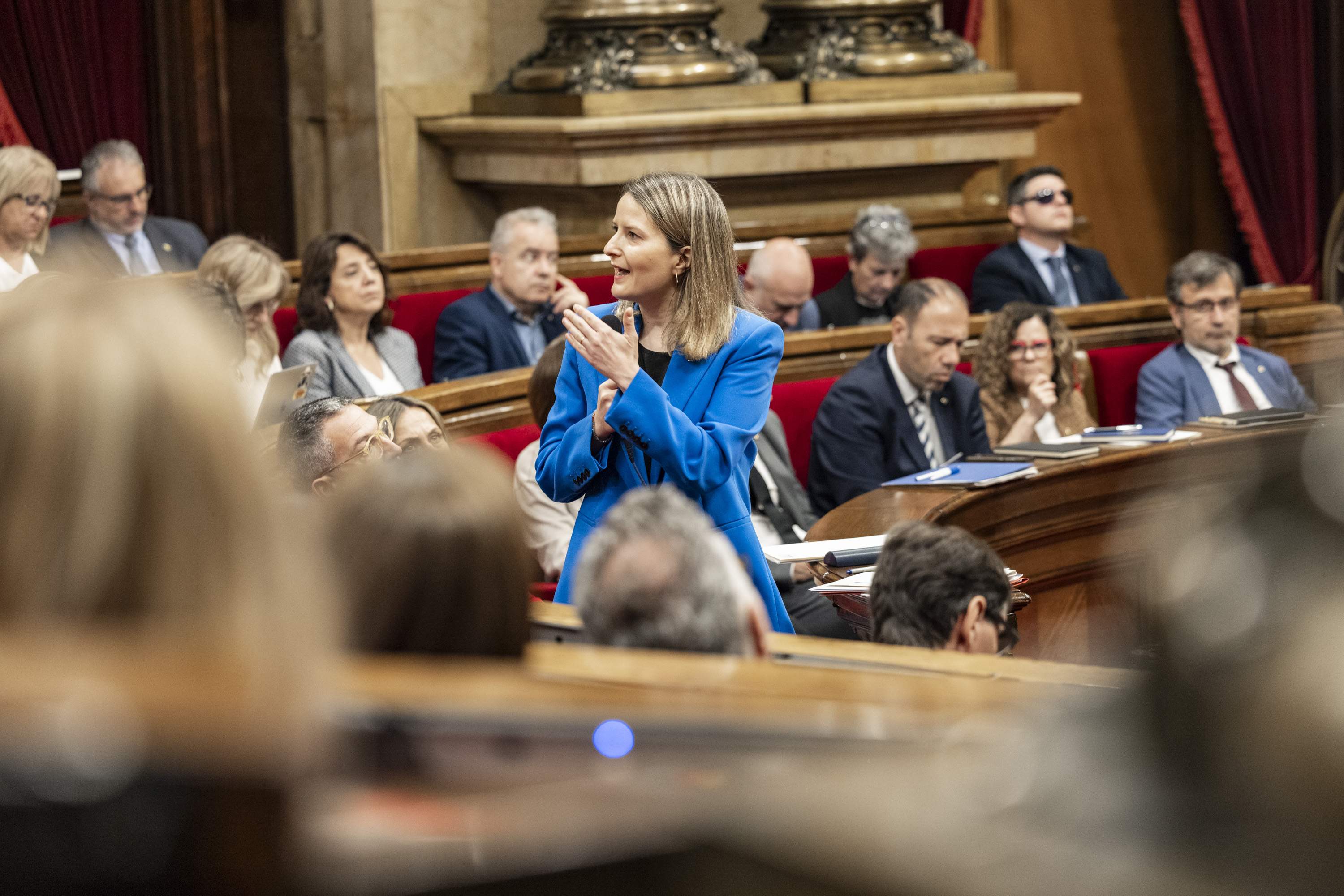 El Parlament pide a Illa asumir las recomendaciones de la Sindicatura en el caso DGAIA: cambio de voto de PSC