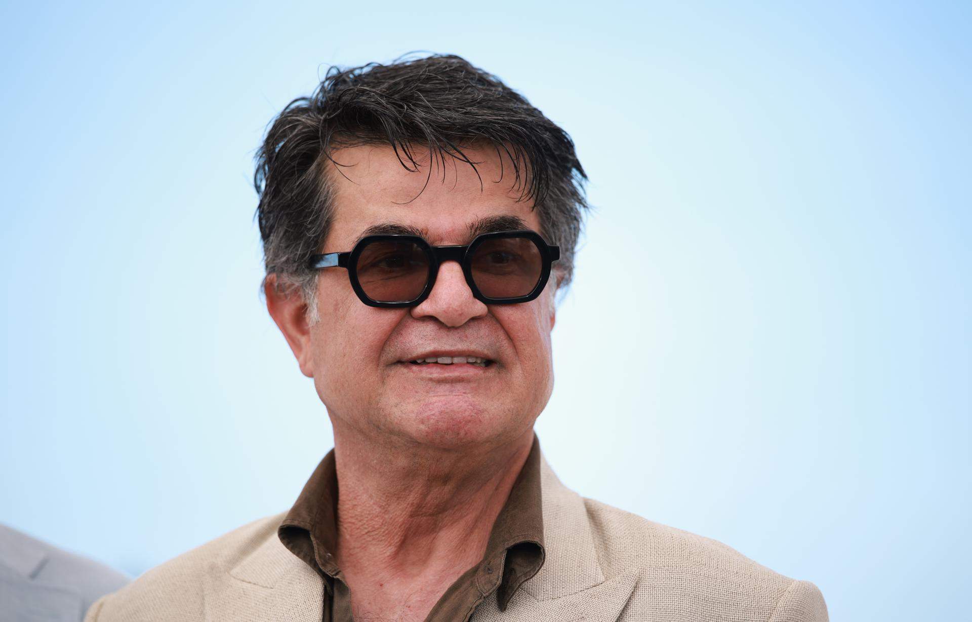 Cannes se rinde a Jafar Panahi, el cineasta que no han podido silenciar las cárceles iraníes