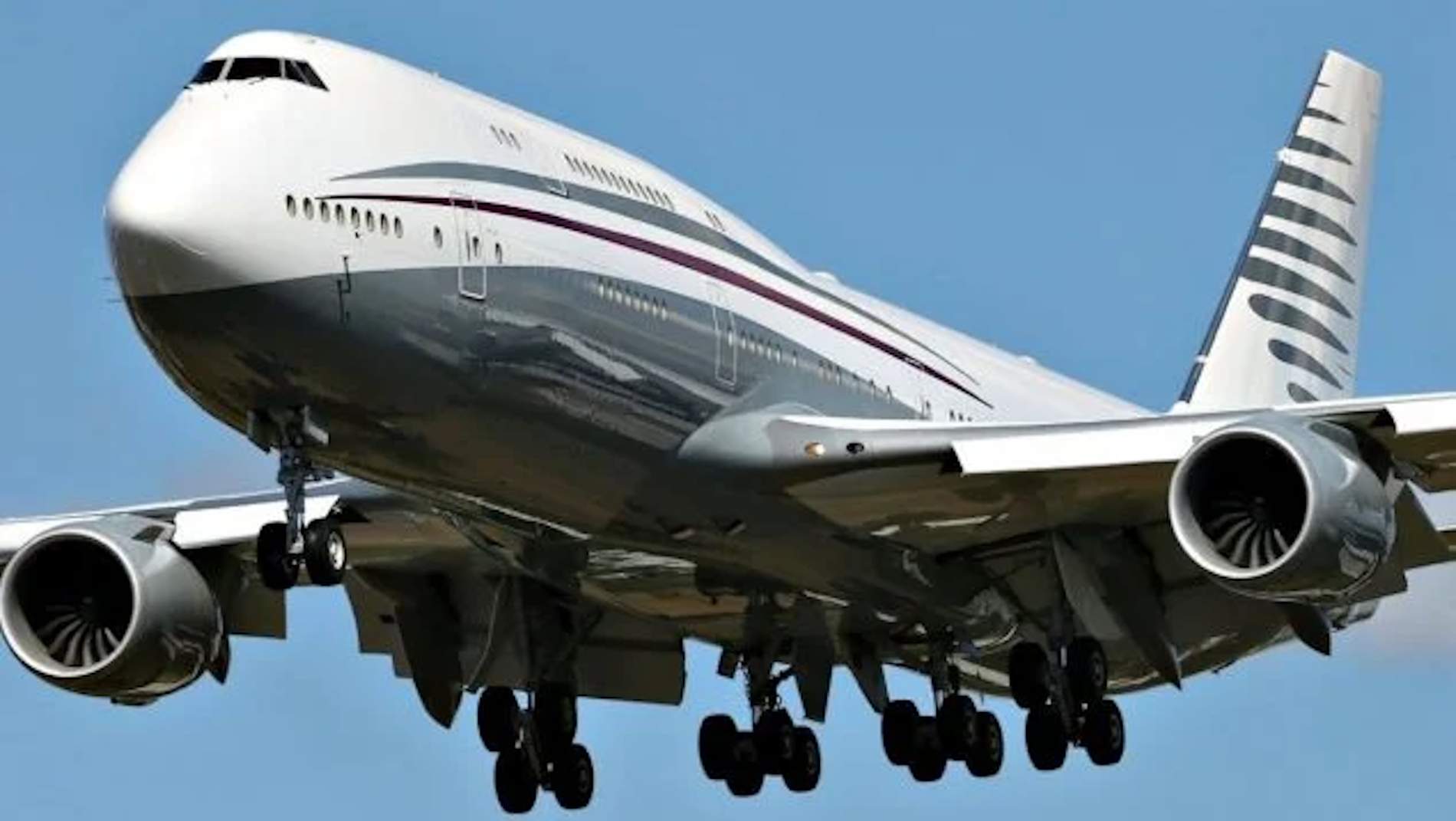 Trump accepta amb polèmica l’avió que Qatar l'hi ha regalat i que vol convertir en el nou Air Force One