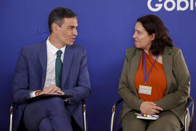 Pedro Sánchez trobada víctimes de la DANA / EFE Pedro Sánchez trobada víctimes de la DANA / EFE