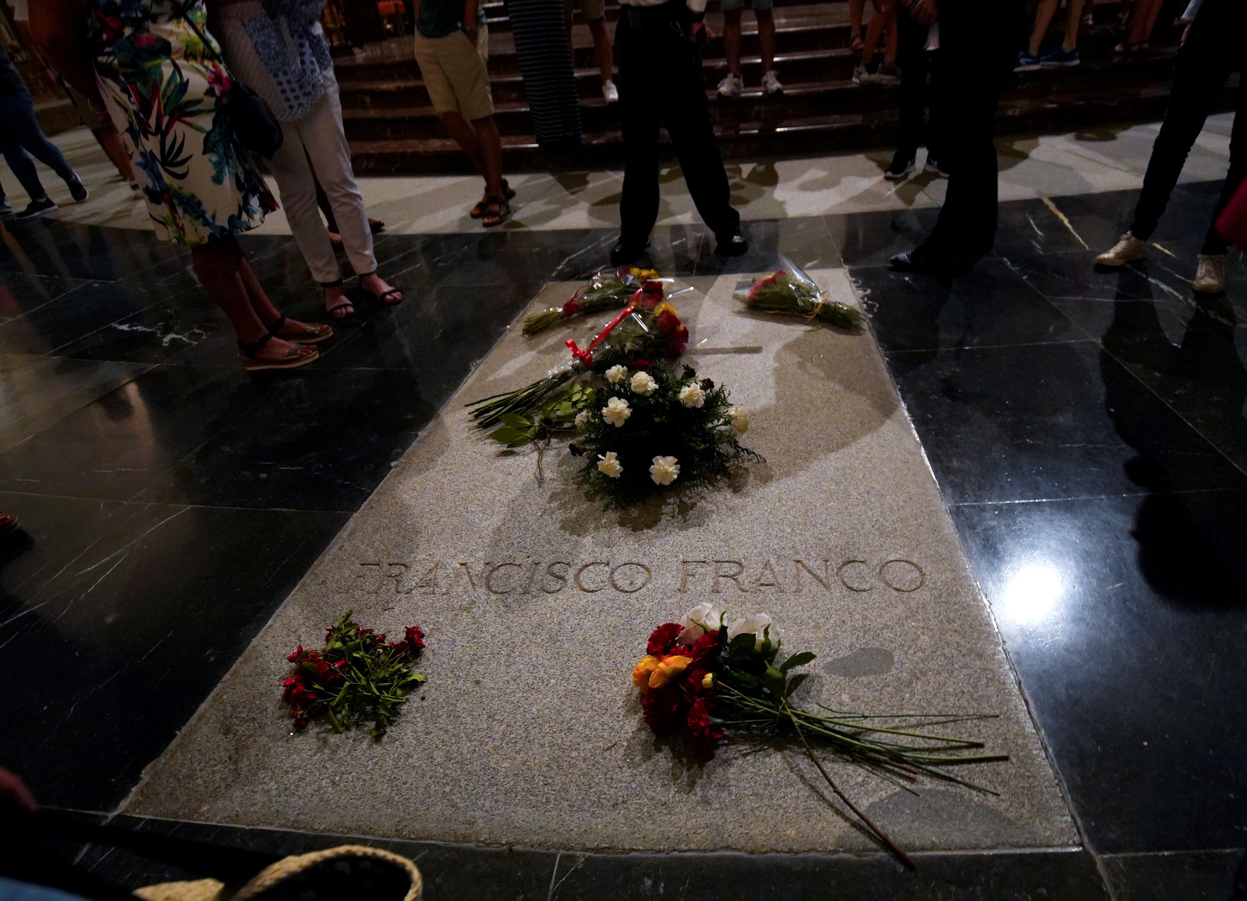 Franco to be exhumed this Thursday: transport by helicopter, special mass