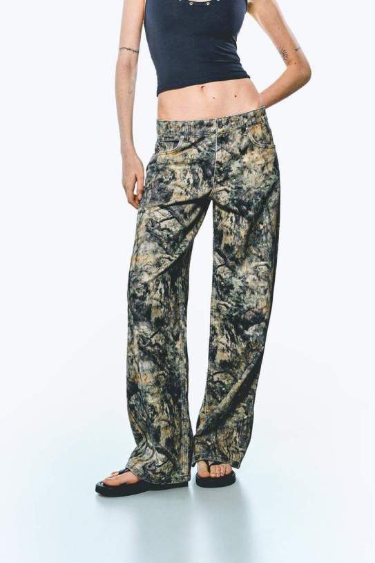 Pantalón de Bershka Pantalón de Bershka