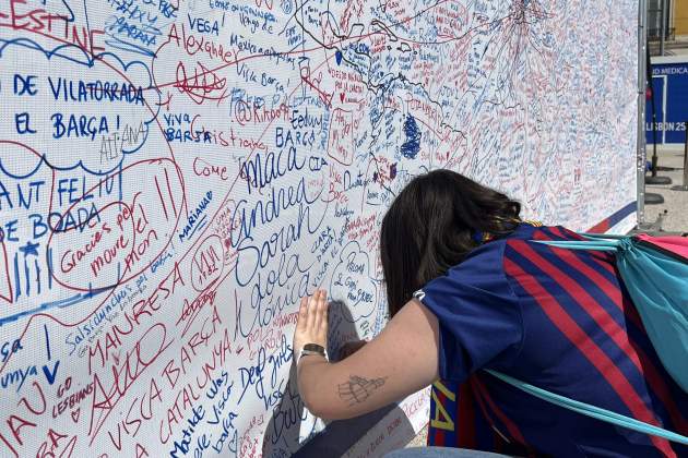 Firmas Barça Lisboa / Foto: El Nacional Firmas Barça Lisboa / Foto: El Nacional