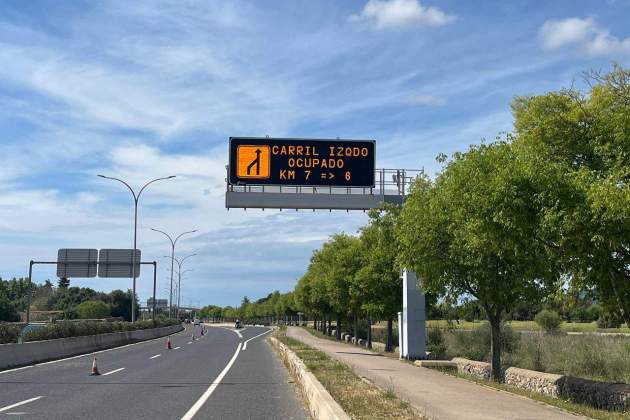 plataforma por|para la lengua letrero carretera mallorca 2 plataforma por|para la lengua letrero carretera mallorca 2