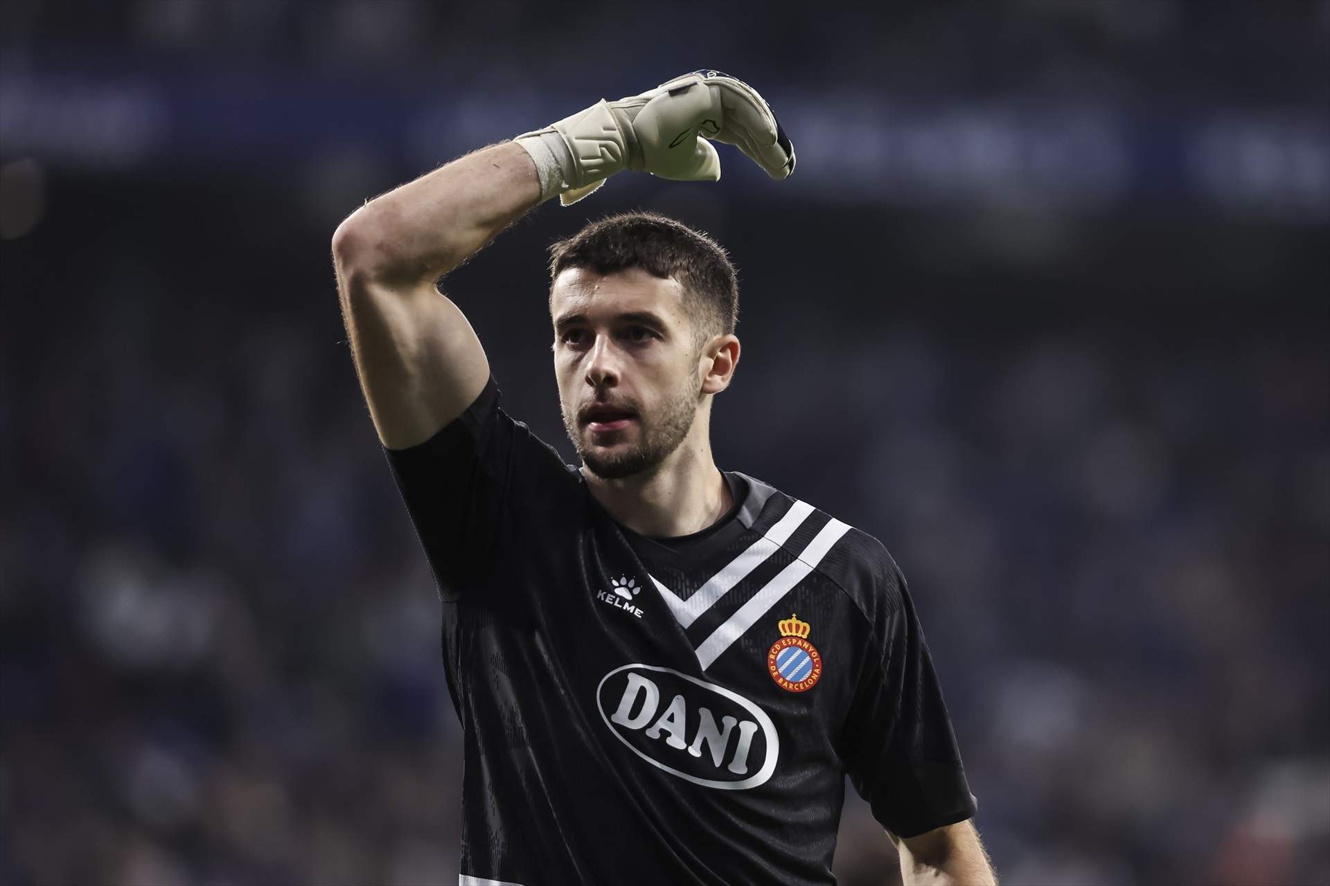 Luis de la Fuente no ayuda al Espanyol: se olvida de Joan Garcia y su cláusula se mantiene
