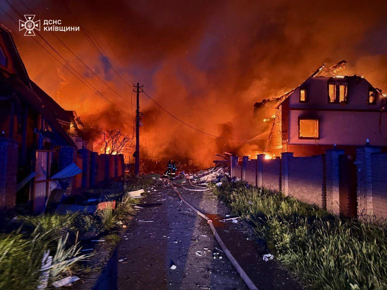 Segona nit d'atacs massius russos sobre Ucraïna tot i l'intercanvi de presoners: dotze morts