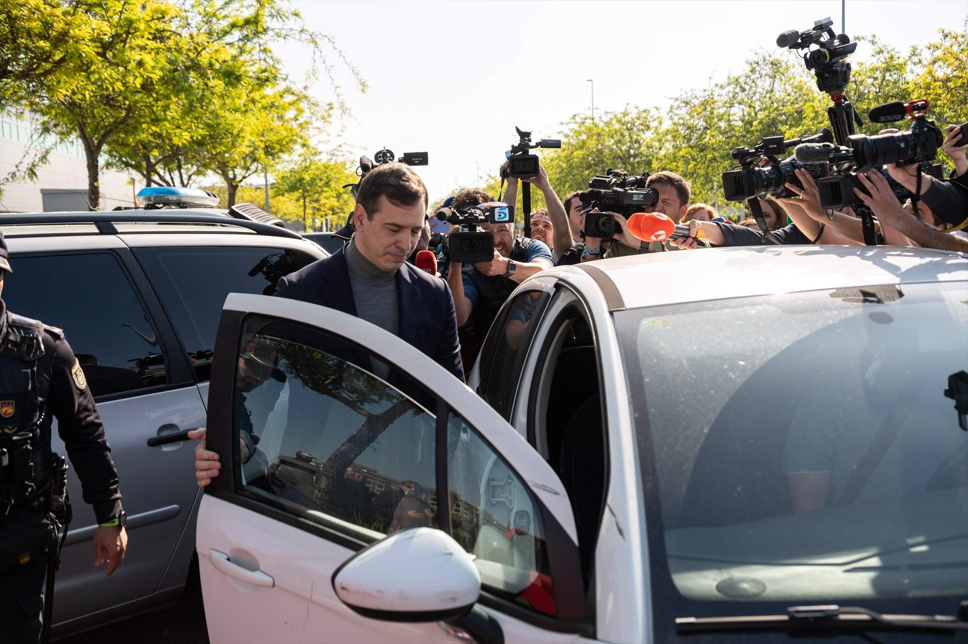 El hermano de Sánchez se suma al recurso “fundado y no sesgado” de la Fiscalía contra su procesamiento