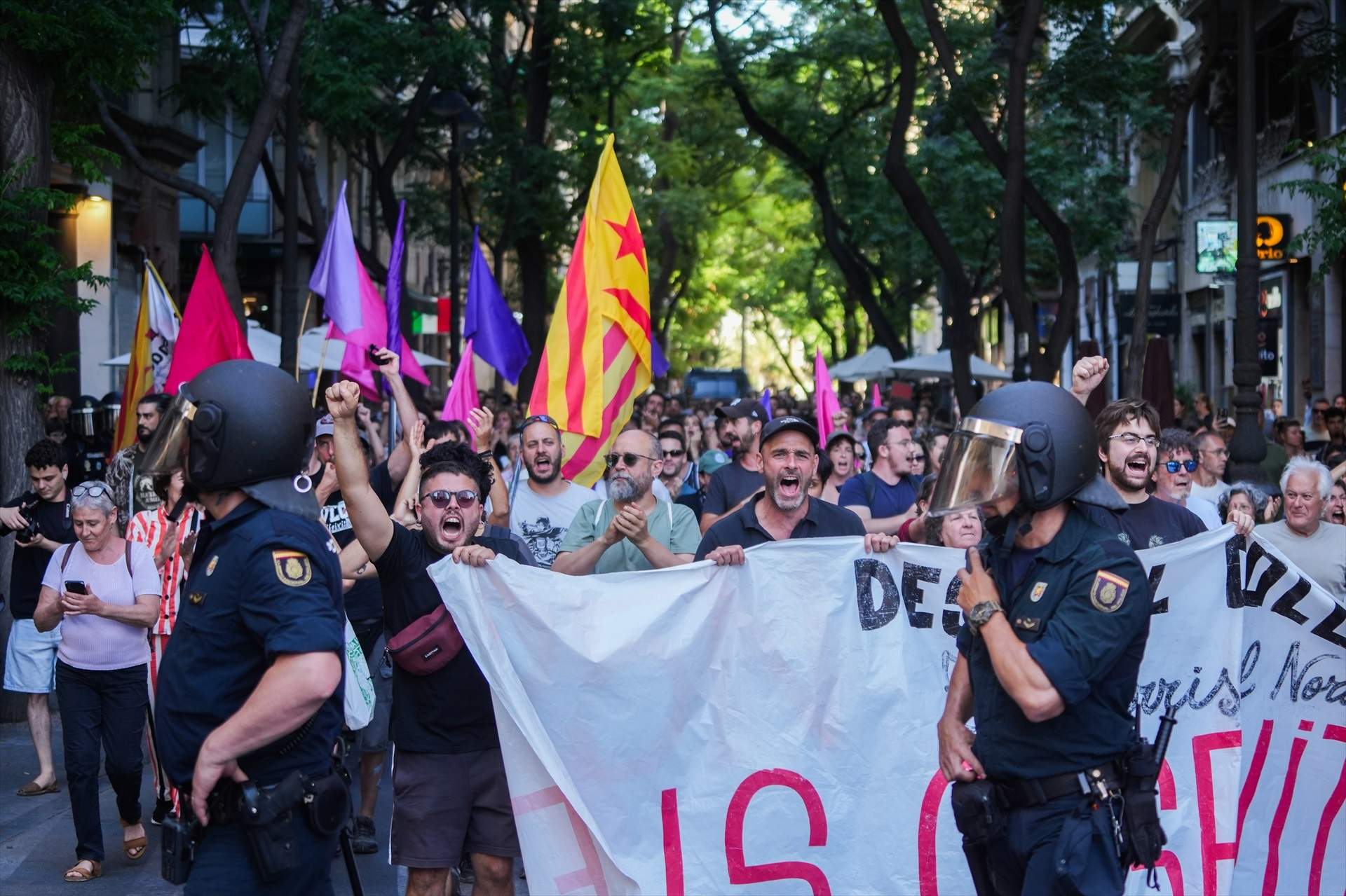 Manifestació a València contra Carlos Mazón / Europa Press Manifestació a València contra Carlos Mazón / Europa Press
