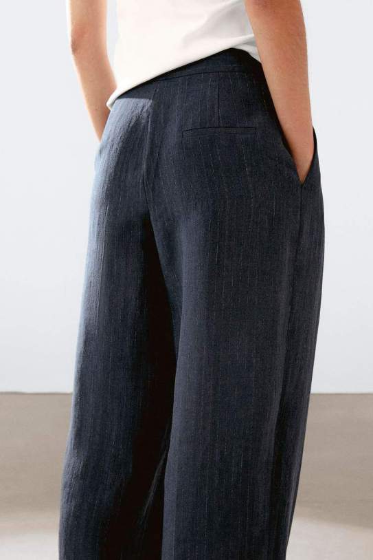 Pantalón raya diplomática mezcla lino Pantalón raya diplomática mezcla lino