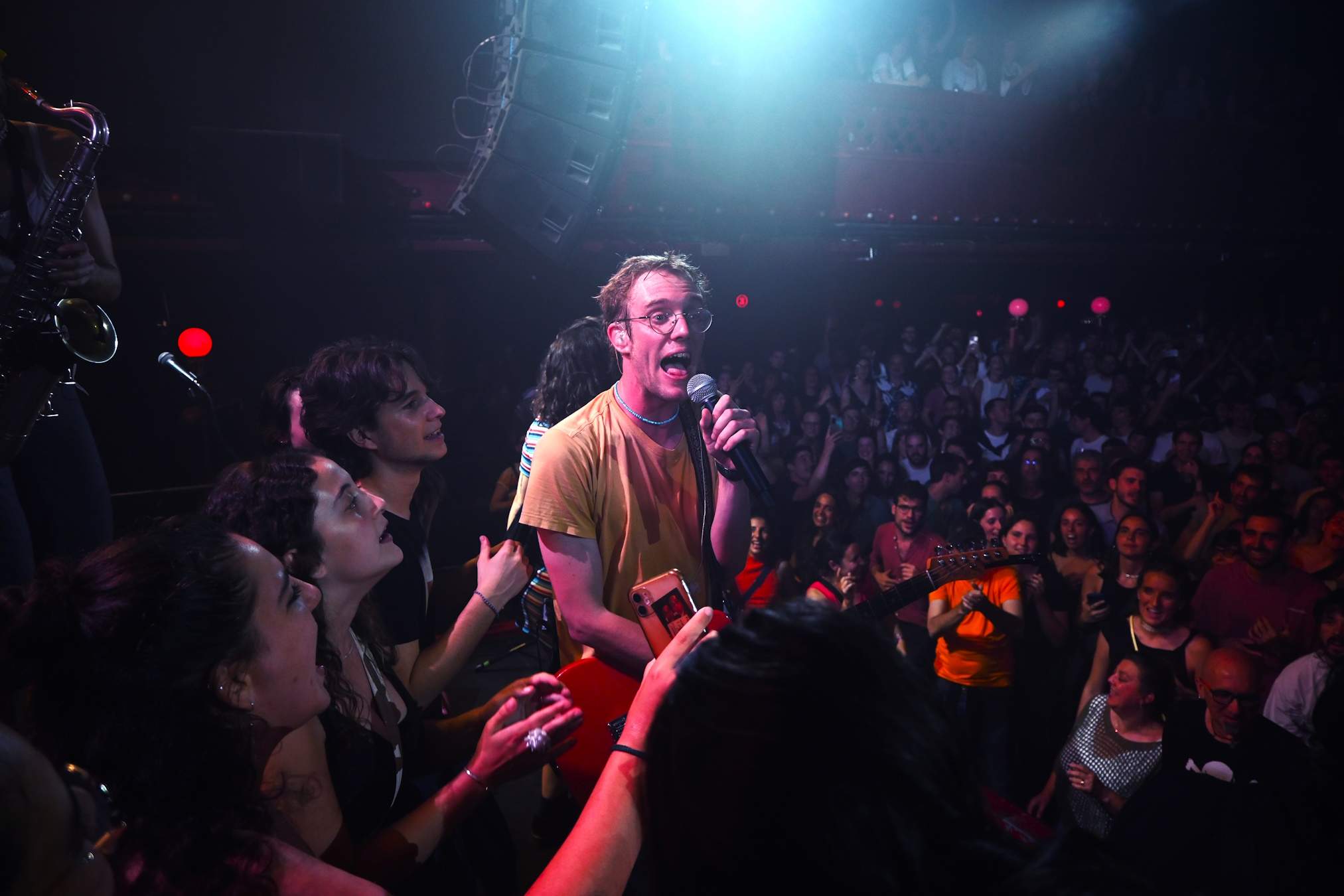 El millor grup de rock del país i el karaoke més gran del món