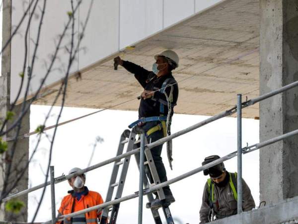 Trebaladors en una obra en una imatge d'arxiu | Foto: Europa Press Trebaladors en una obra en una imatge d'arxiu | Foto: Europa Press