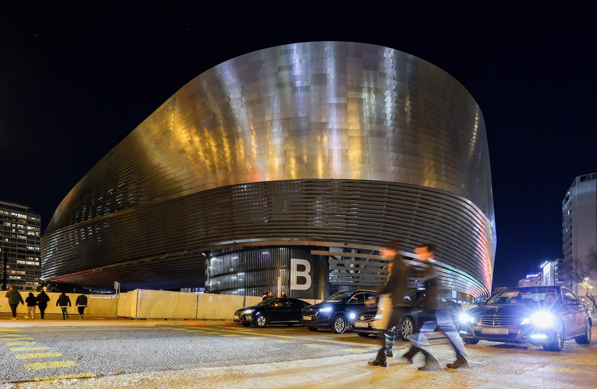Joan Gaspart: "El Bernabéu sembla una llauna de sardines"