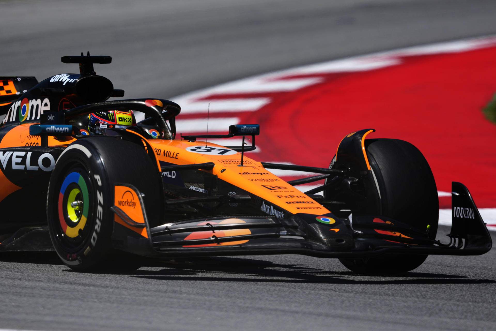 Piastri banya l'orella a Norris per fer la pole del GP d'Espanya, amb Fernando Alonso, 10è