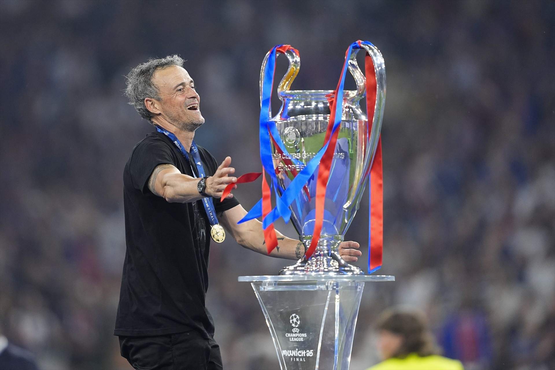 L'entrevista més boja de Luis Enrique, dard a Susana Guasch i irrupció d'Al Khelaïfi: "És el millor"