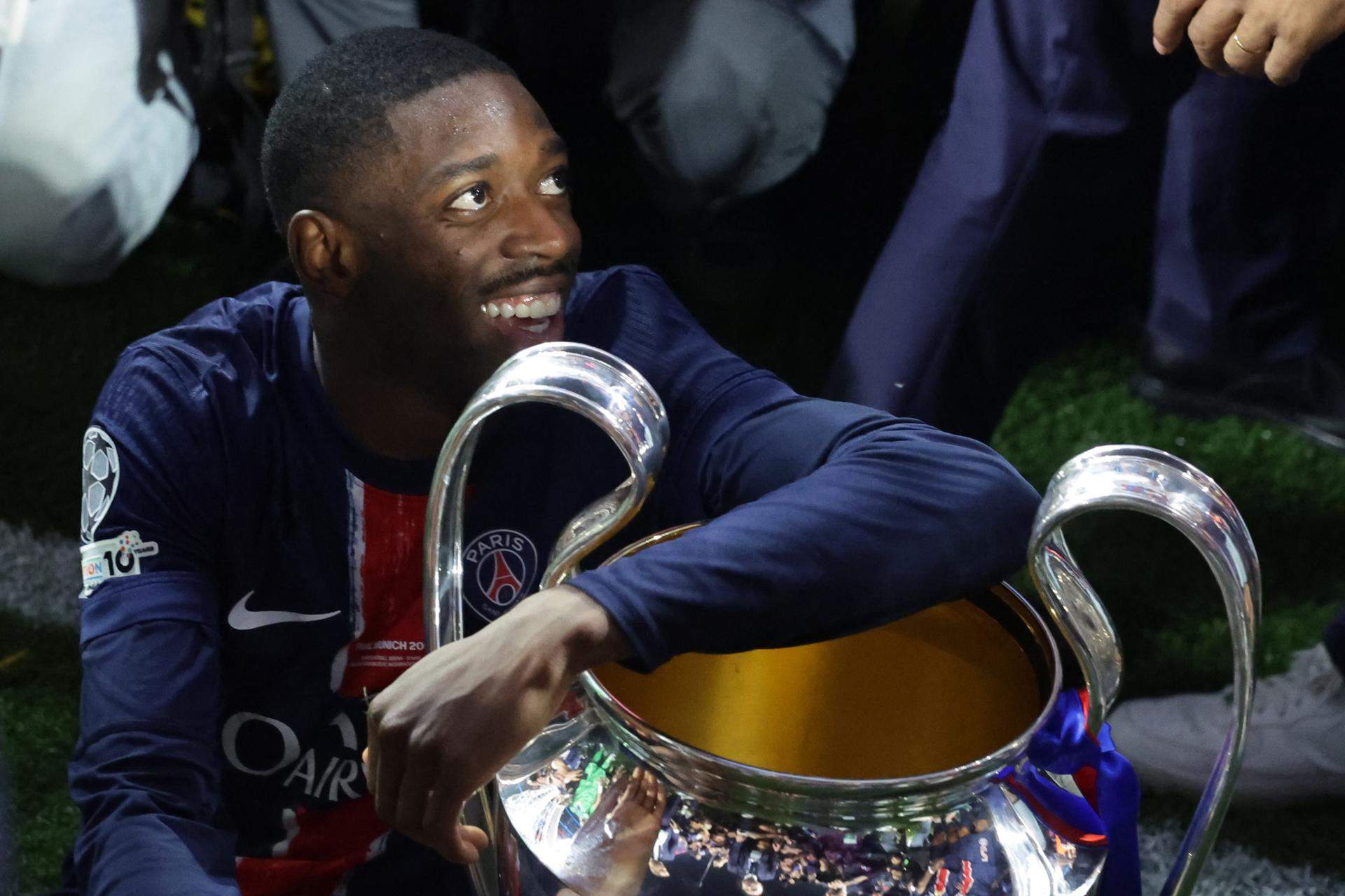 Ousmane Dembélé es recorda del Barça després de guanyar la Champions League amb el PSG