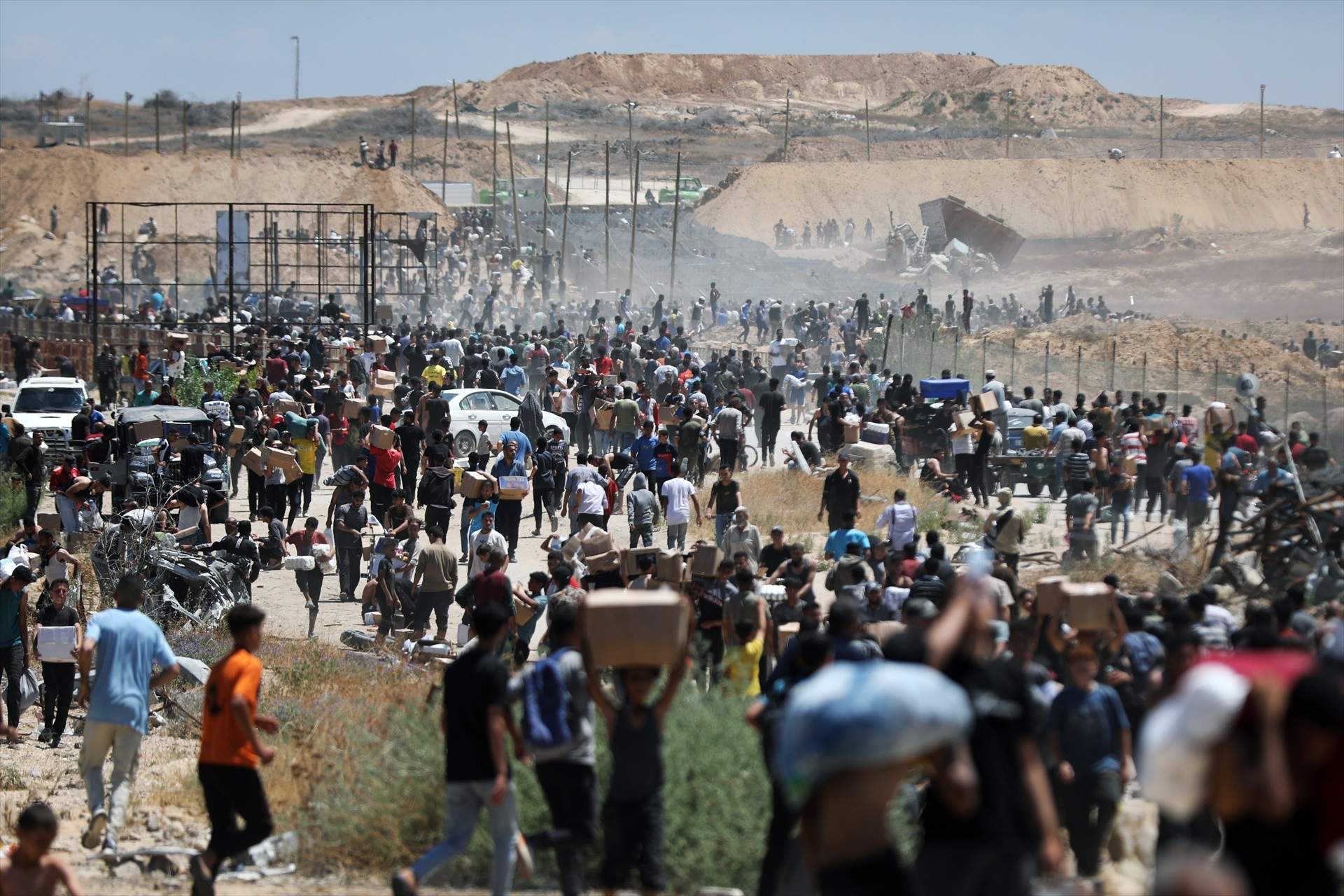 Un nou atac israelià mata almenys 31 palestins que anaven a buscar menjar i deixa més de 200 ferits