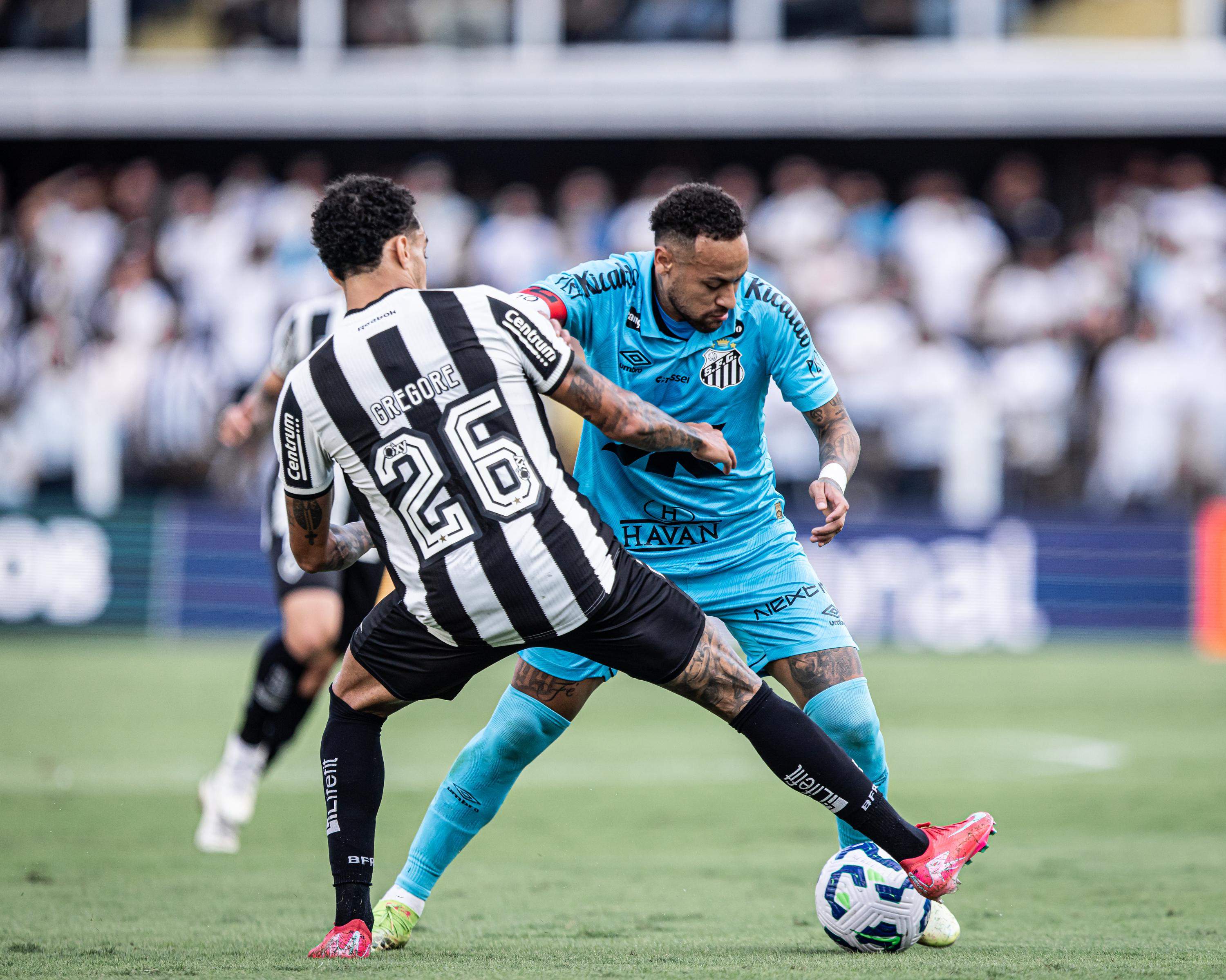 Neymar controloa la pilota / Foto: Santos