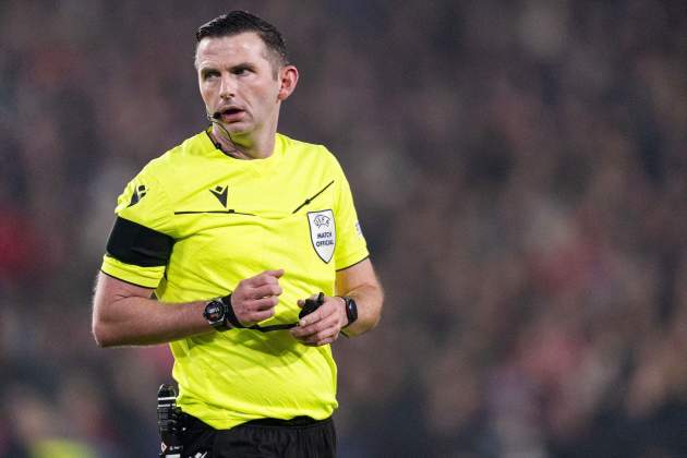 EuropaPress 6325703 referee michael oliver during the uefa champions league league phase EuropaPress 6325703 referee michael oliver during the uefa champions league league phase