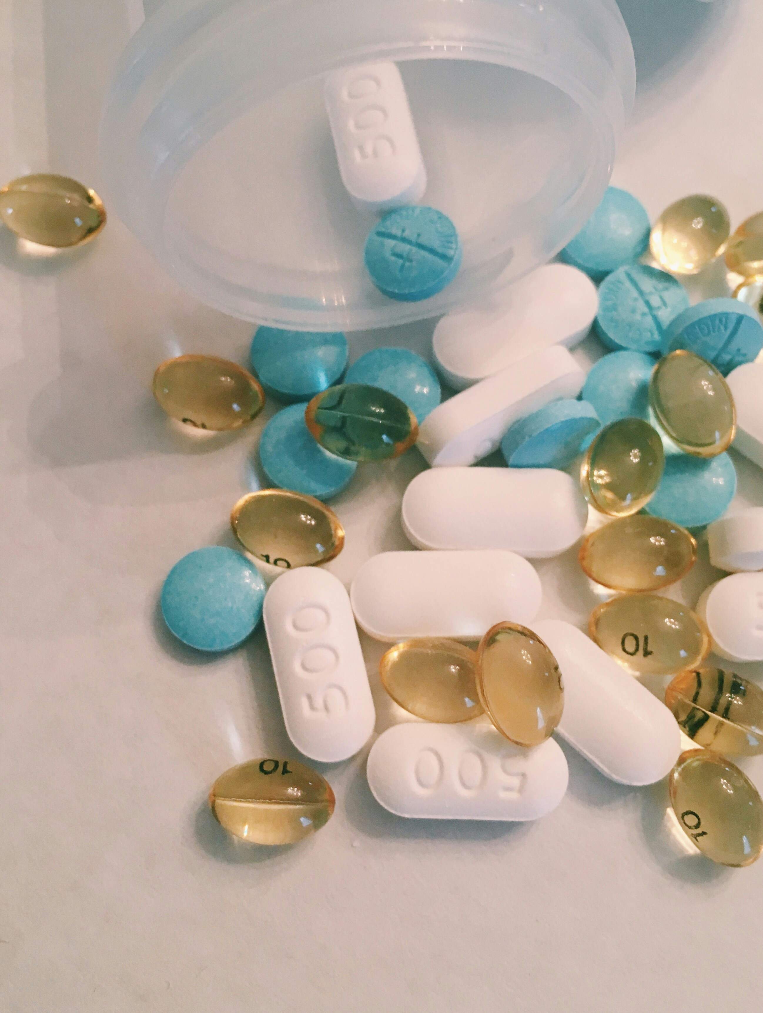 Dependència farmacèutica: el 80% dels ingredients per a antibiòtics dels EUA depenen de la Xina