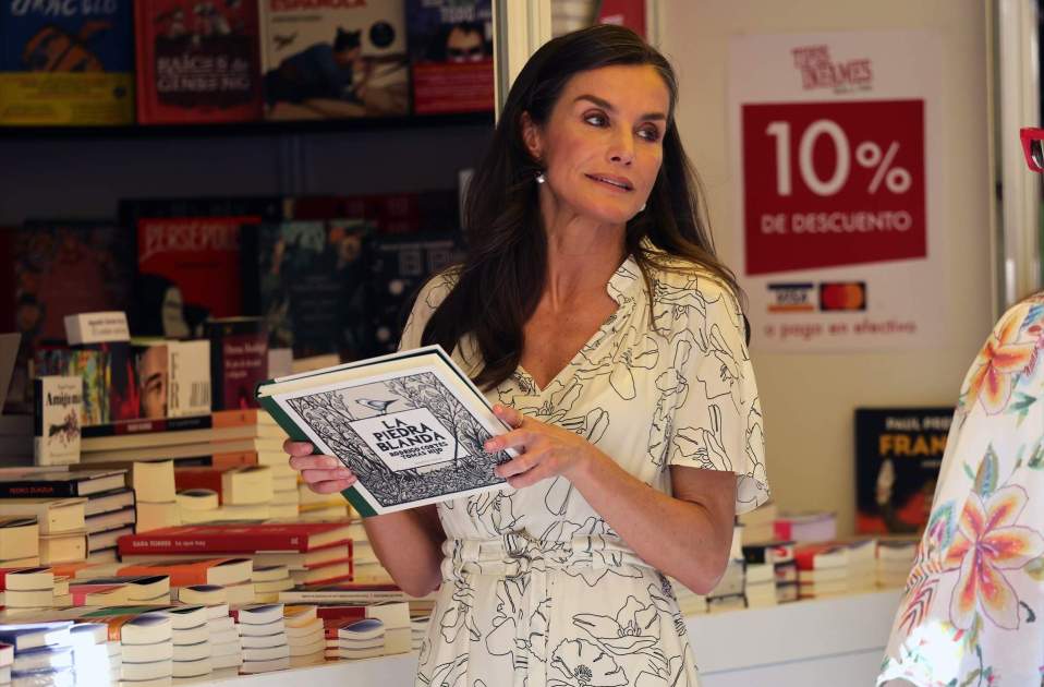 EuropaPress 6760468 reina letizia inauguracion 84 feria libro madrid parque retiro 30 mayo 2025 EuropaPress 6760468 reina letizia inauguracion 84 feria libro madrid parque retiro 30 mayo 2025