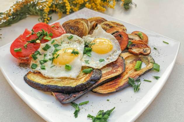 La berenjena combina con muchos alimentos / Foto: Unsplash La berenjena combina con muchos alimentos / Foto: Unsplash