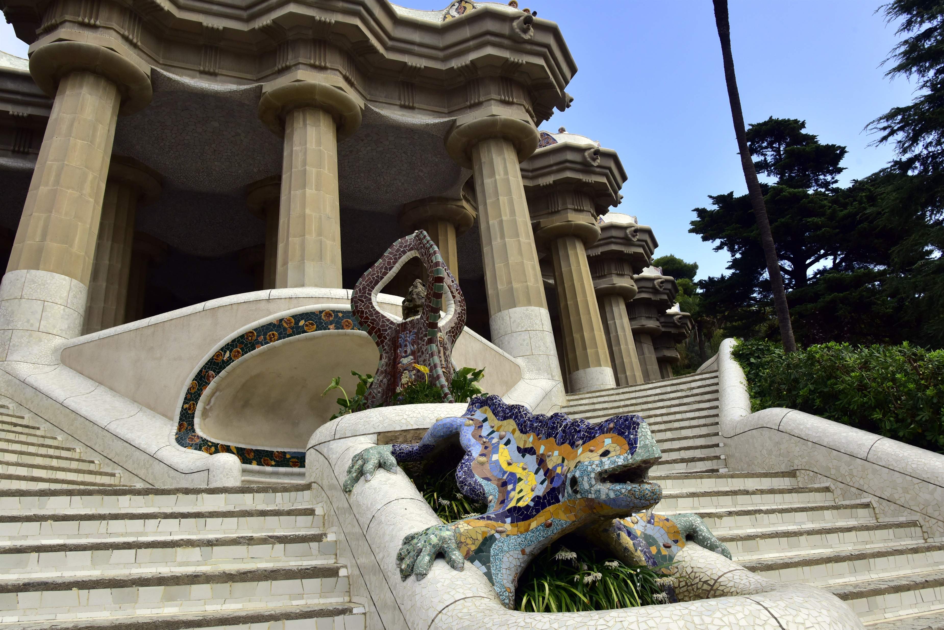 L’Ajuntament de Barcelona defensa les entrevistes amb entitats de l’entorn del Park Güell