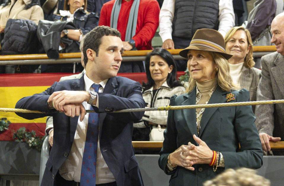 Froilán i la infanta Elena en els toros / Gtres Froilán i la infanta Elena en els toros / Gtres