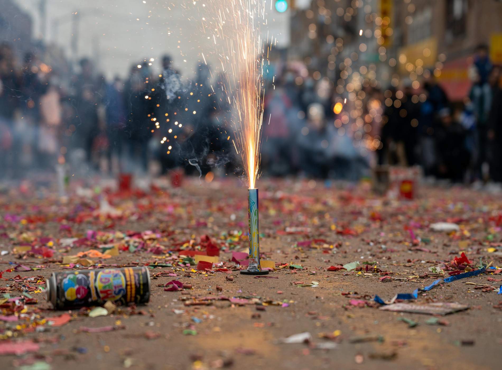 Viurem un Sant Joan diferent: així és la pirotècnia de baixa sonoritat que està arrasant