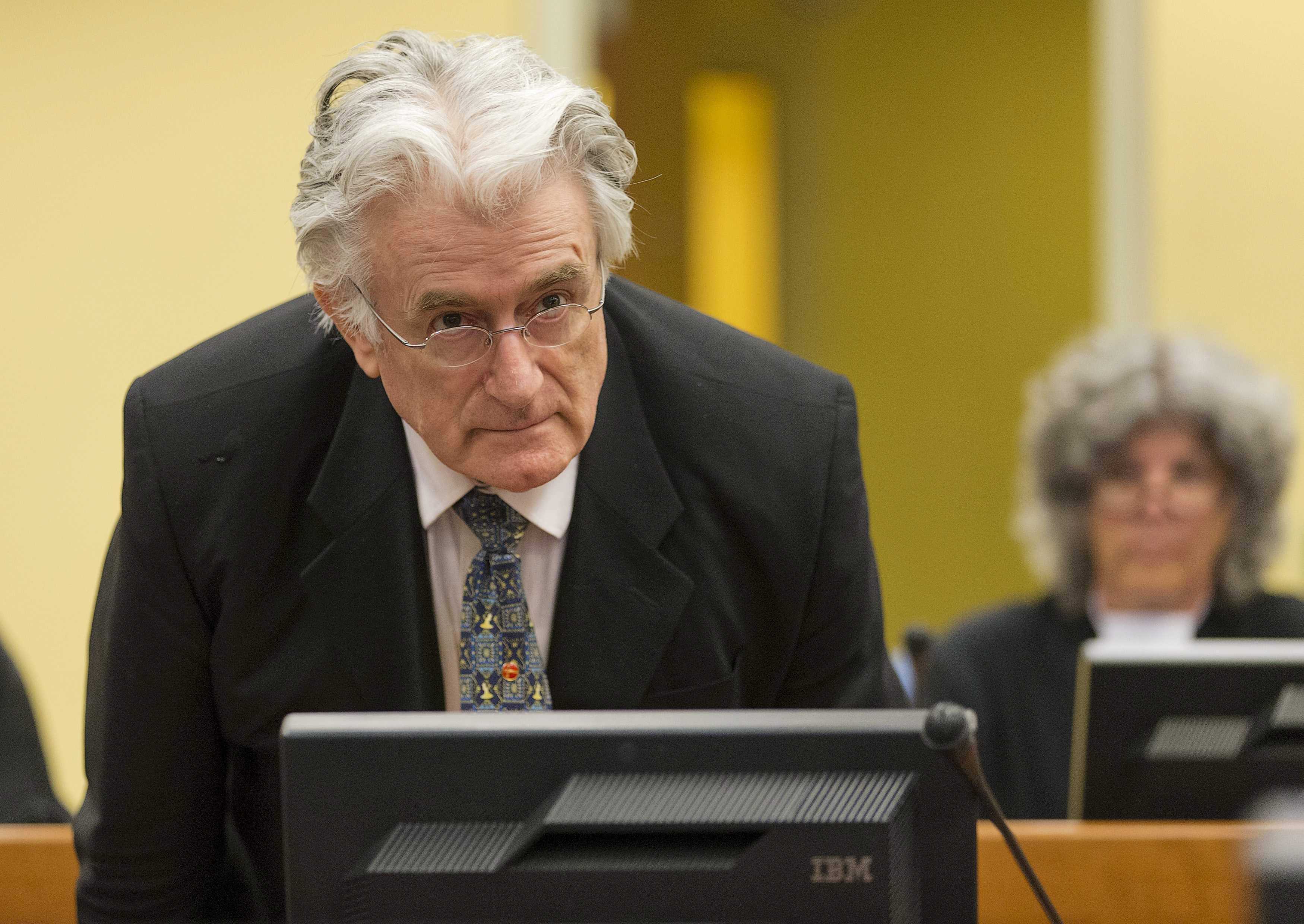 Karadzic, condemnat a 40 anys per la matança de Srebrenica