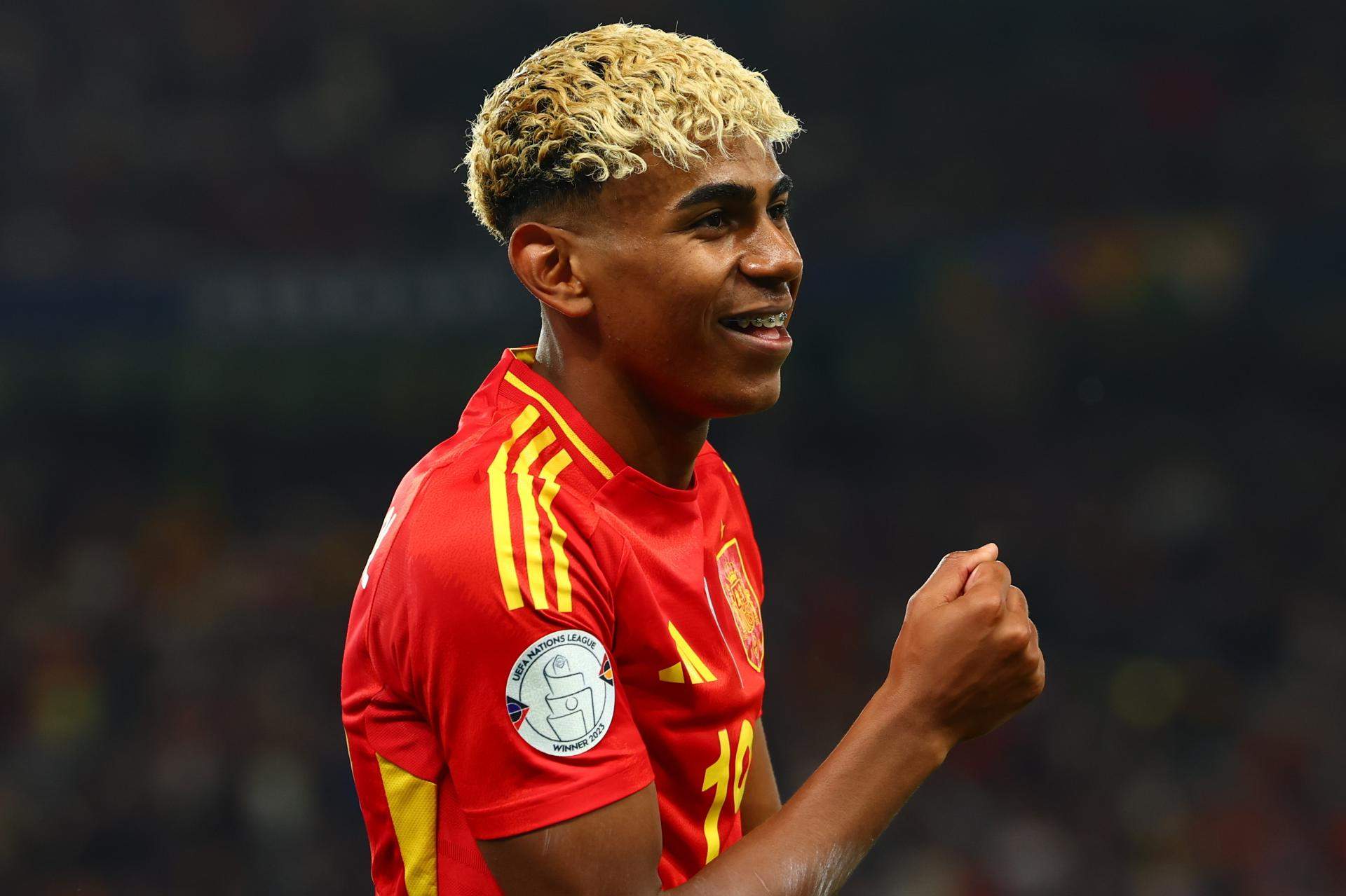 La Pilota d'Or preguntava i Lamine Yamal ha respost