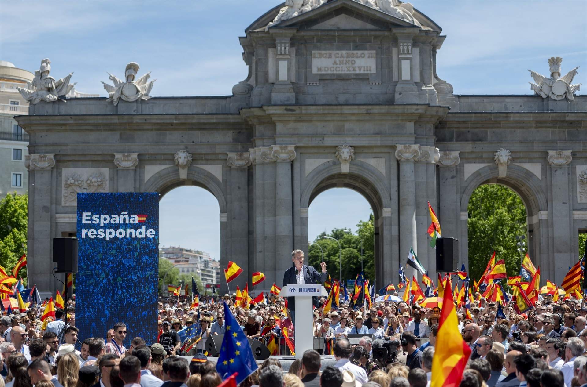 El PP de Feijóo torna a sortir al carrer apel·lant als “espanyols decents” davant de la “màfia” de Sánchez