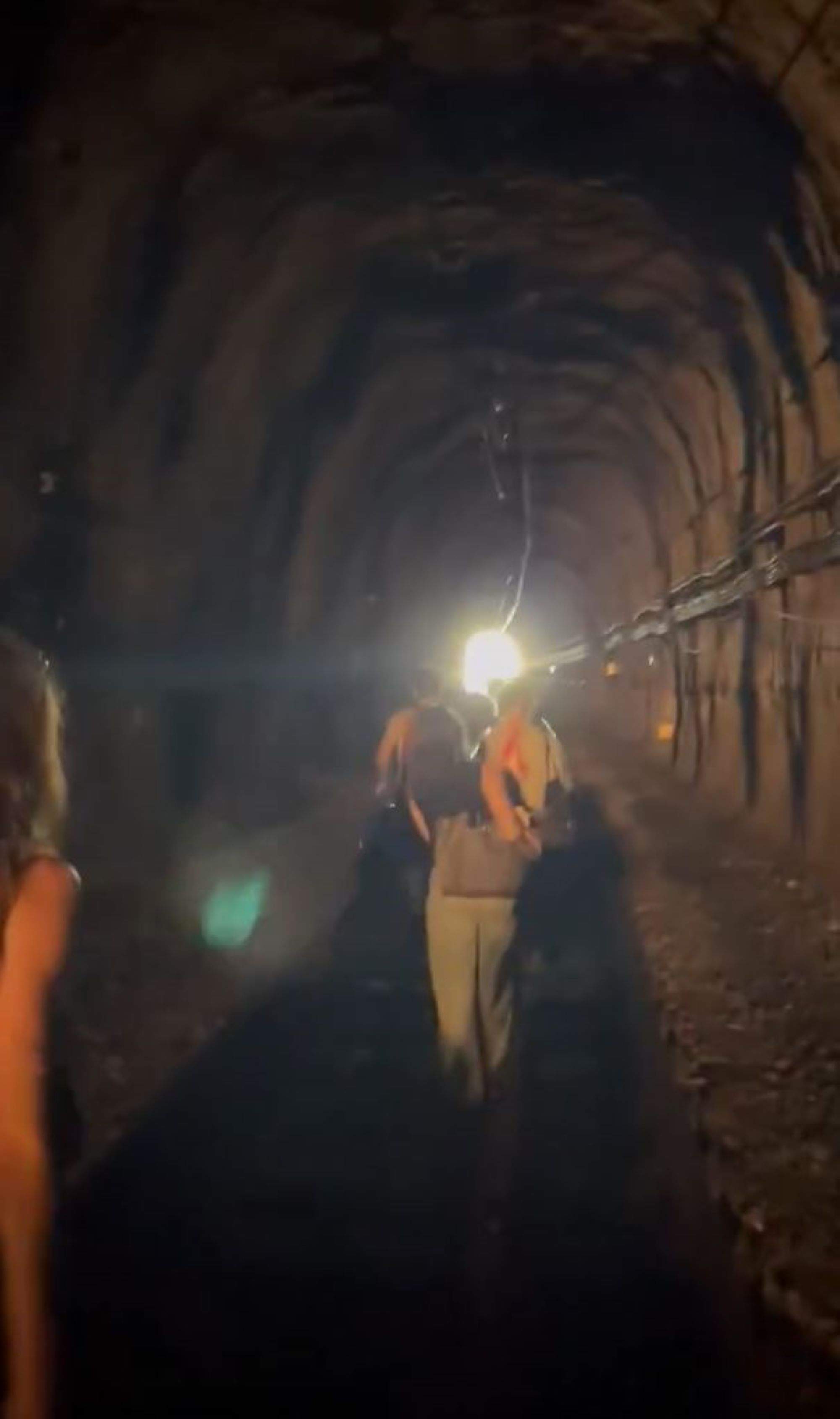 L'avaria d’un tren deixa uns setanta passatgers atrapats en un túnel entre Sitges i Garraf