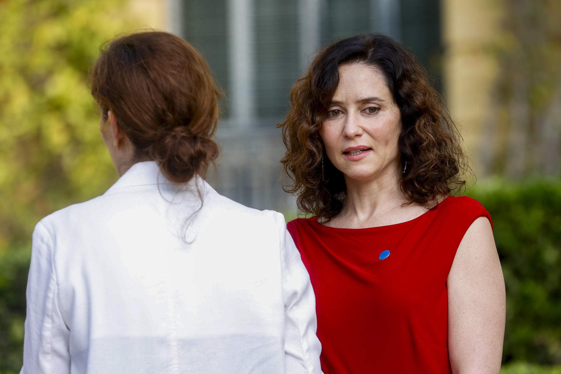 El PP de Ayuso cae en la trampa y vota contra una ley que la oposición les había copiado: "Ridículo histórico"