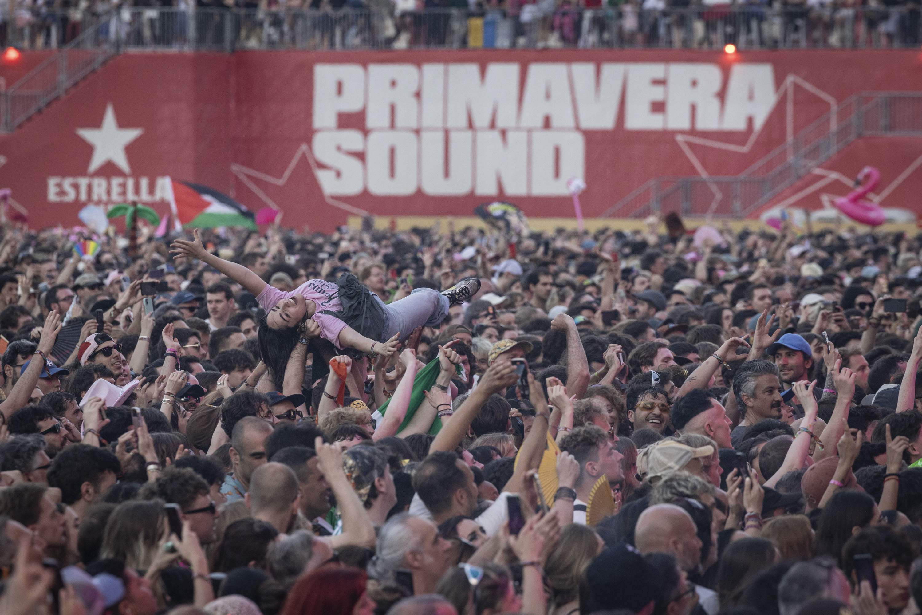 Chappell Roan tanca amb un concert memorable l’edició més femenina del Primavera Sound