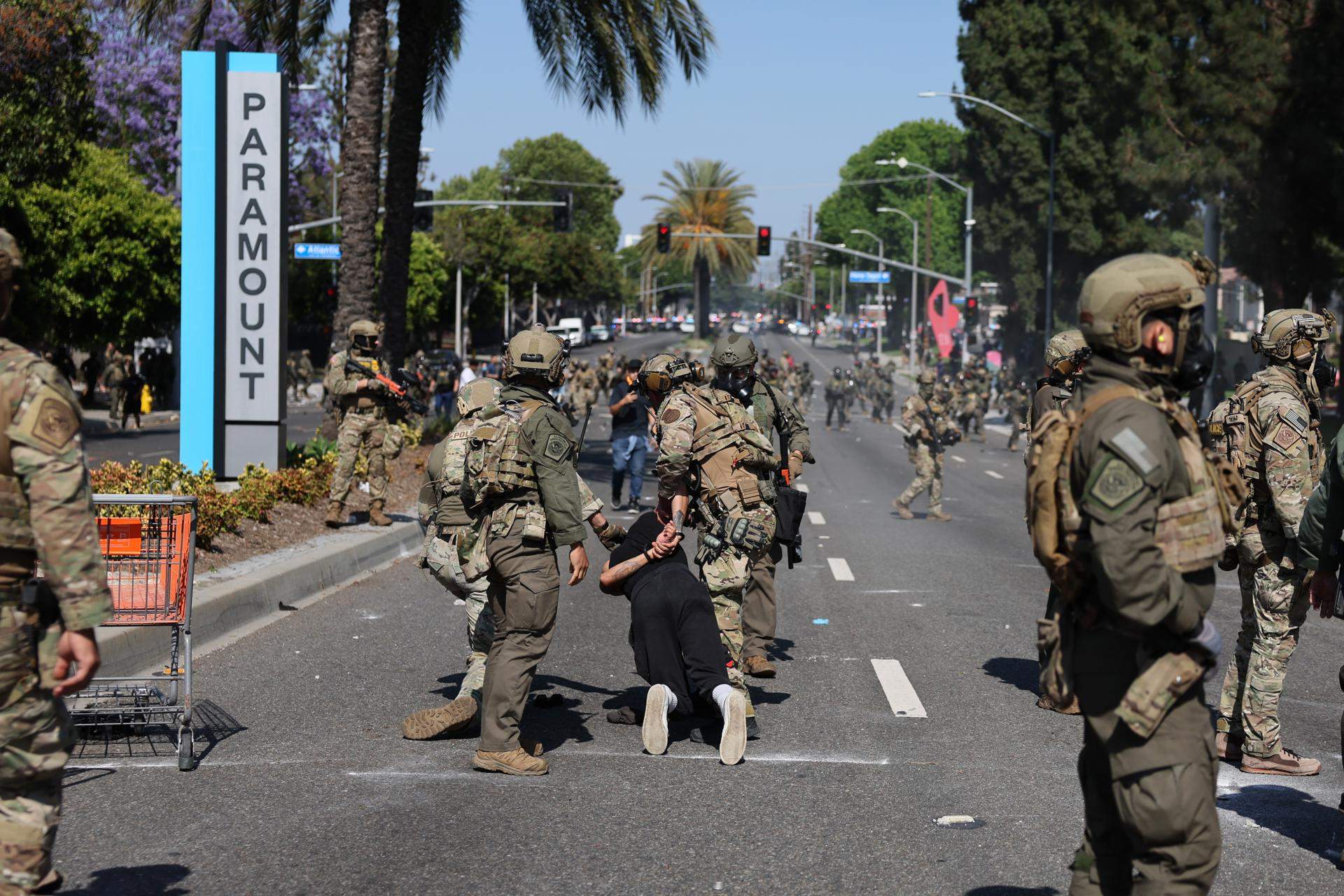 Trump moviliza al ejército en Los Ángeles tras dos días de disturbios contra su política migratoria