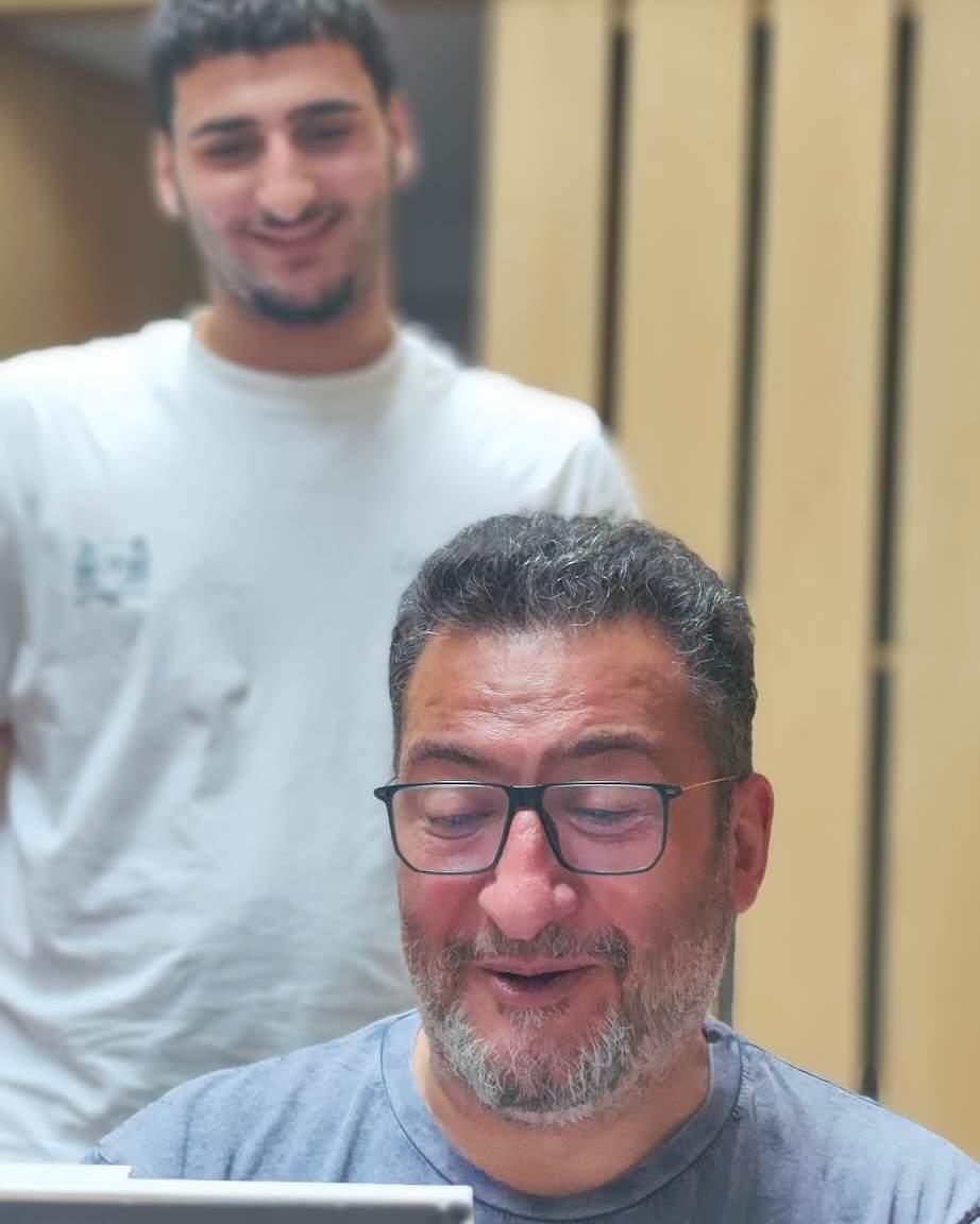 Pare i fill cada dia més semblants, Ig Pare i fill cada dia més semblants, Ig